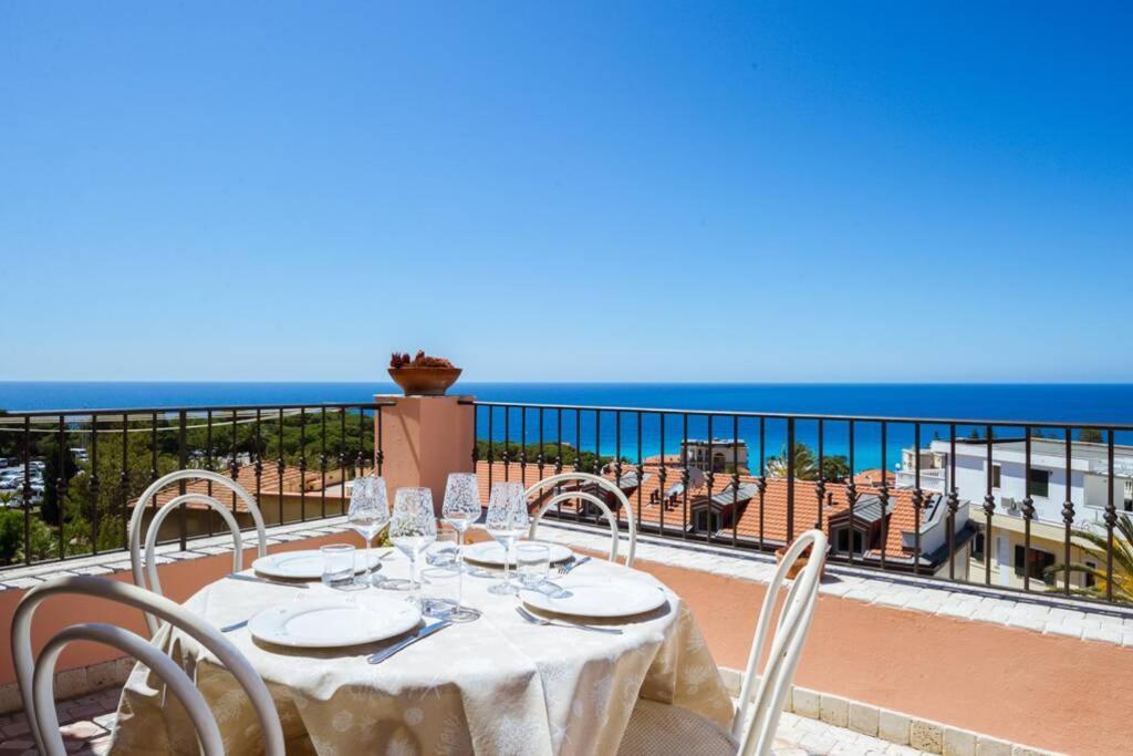 Casa Del Subacqueo. Amazing Terrace With Sea View. Wi-Fi Apartment Bordighera Exterior photo